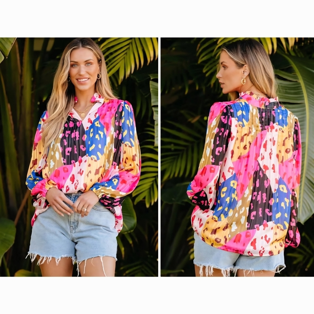 🔥🔥CLEARANCE🔥🔥 Apple Vibrant Women's Blouse with Pink and Blue NWOT Size S